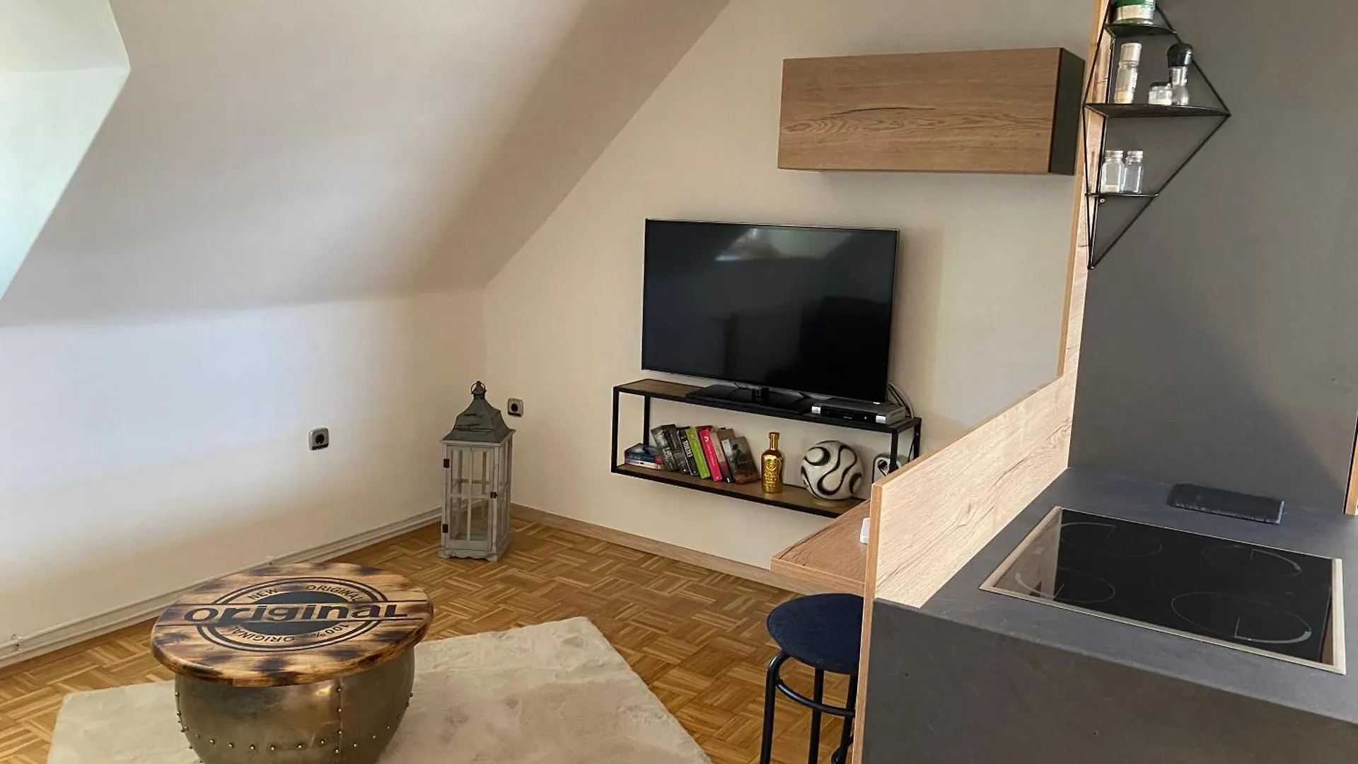 Schoenes Apartment Mit Aussicht Ueber Graz Austria